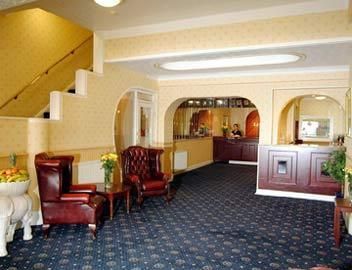 Claremont Lions Hotel Истборн Екстериор снимка
