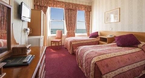 Claremont Lions Hotel Истборн Екстериор снимка