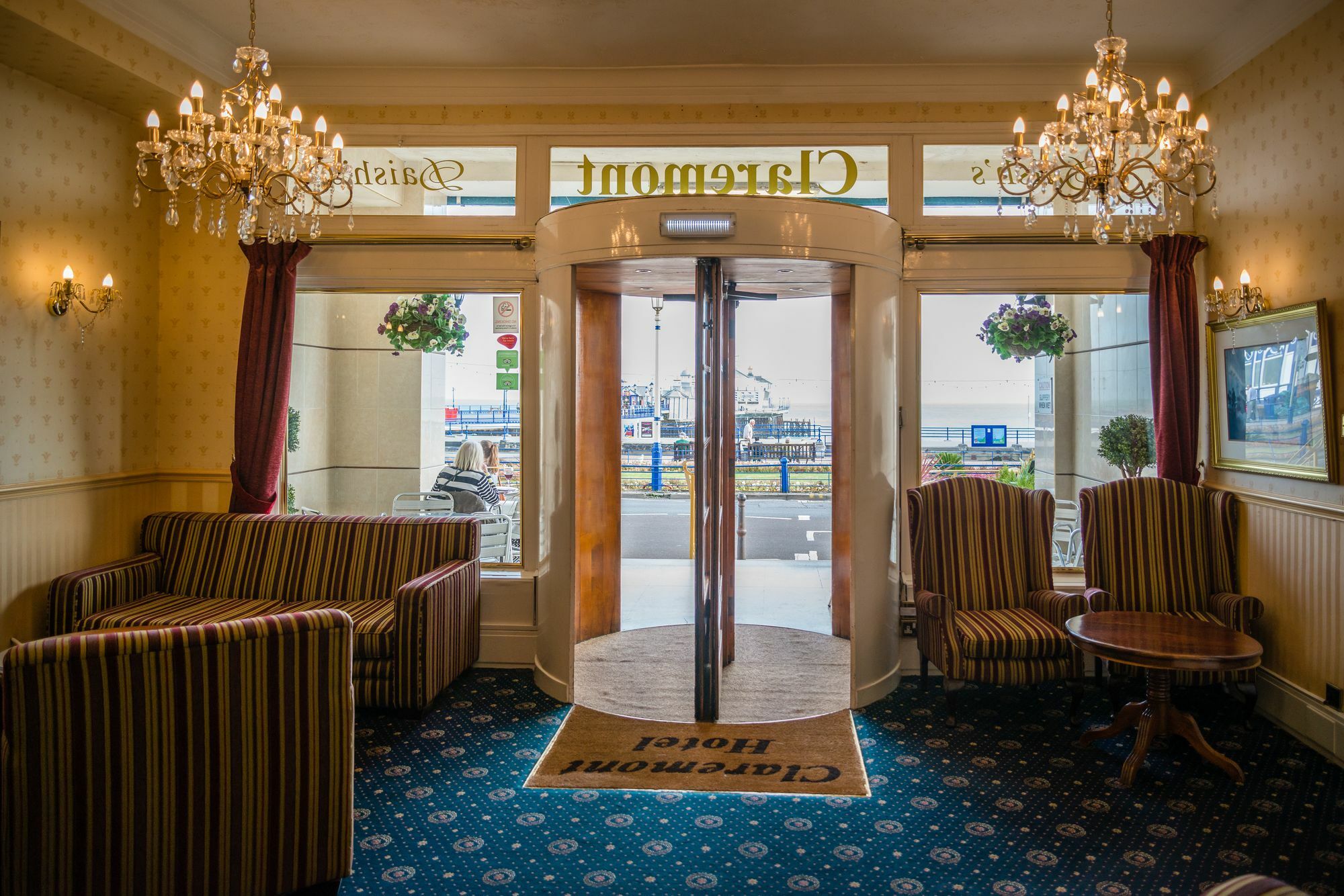Claremont Lions Hotel Истборн Екстериор снимка