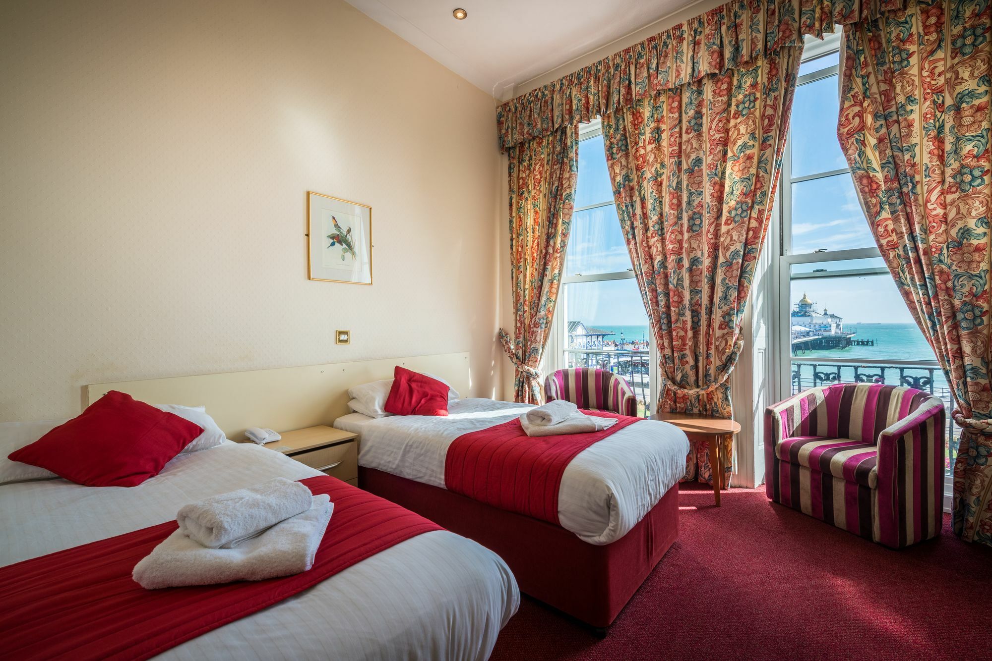 Claremont Lions Hotel Истборн Екстериор снимка