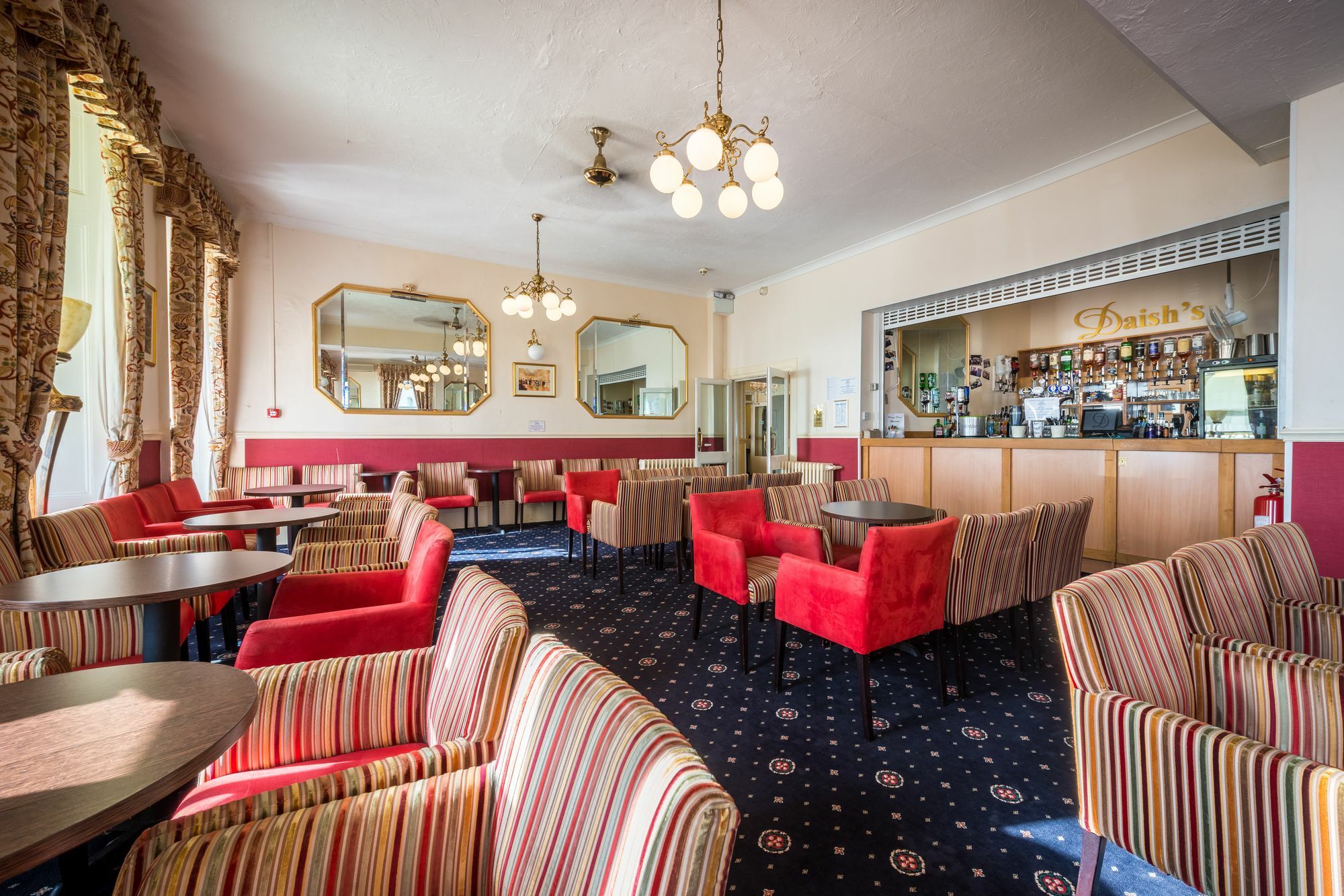 Claremont Lions Hotel Истборн Екстериор снимка